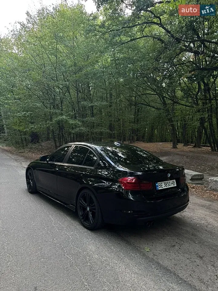 BMW 3 Series 2012 photo 5