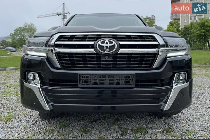 Toyota Land Cruiser 2014 photo 2