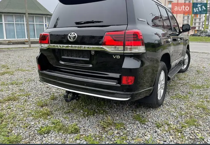 Toyota Land Cruiser 2014 photo 3