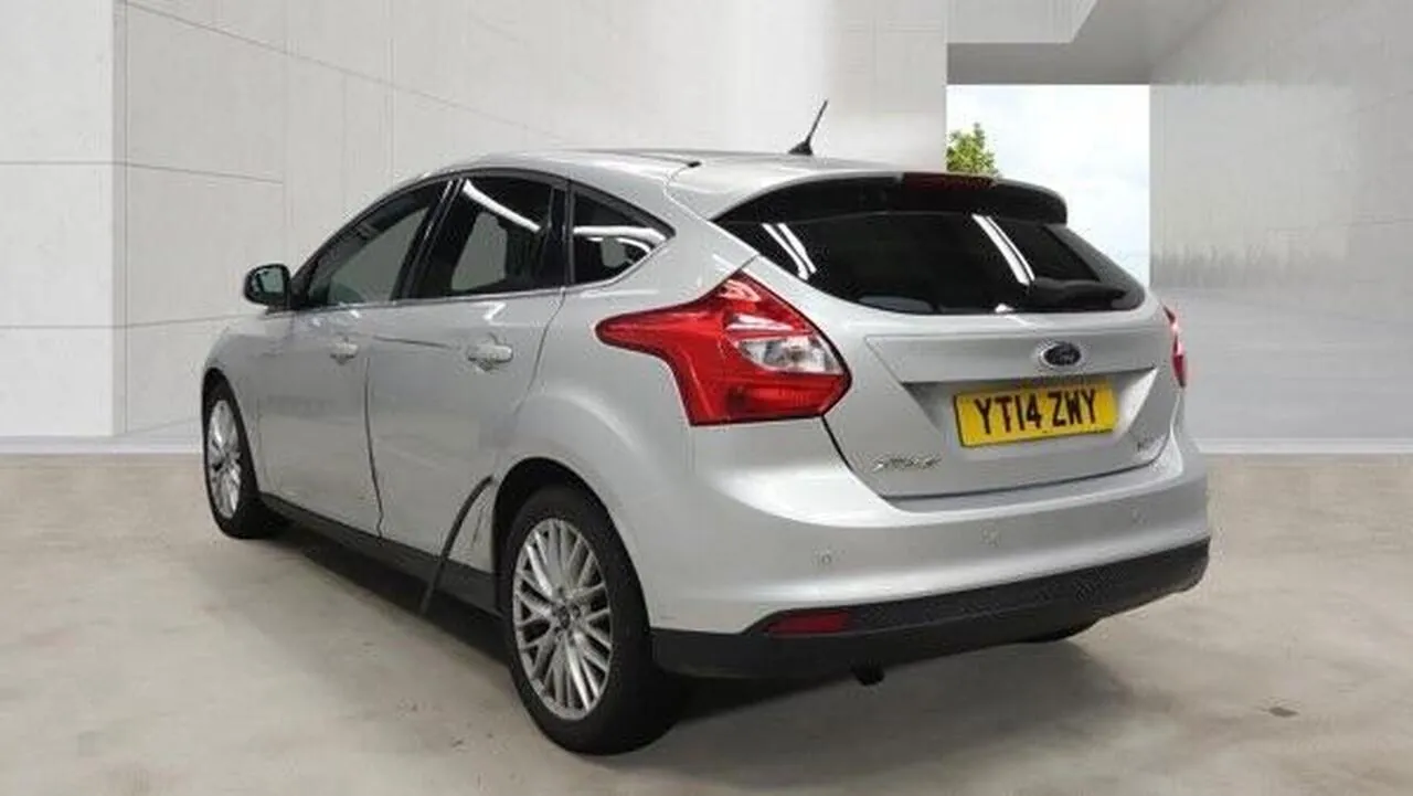 Ford Focus 2014 photo 3