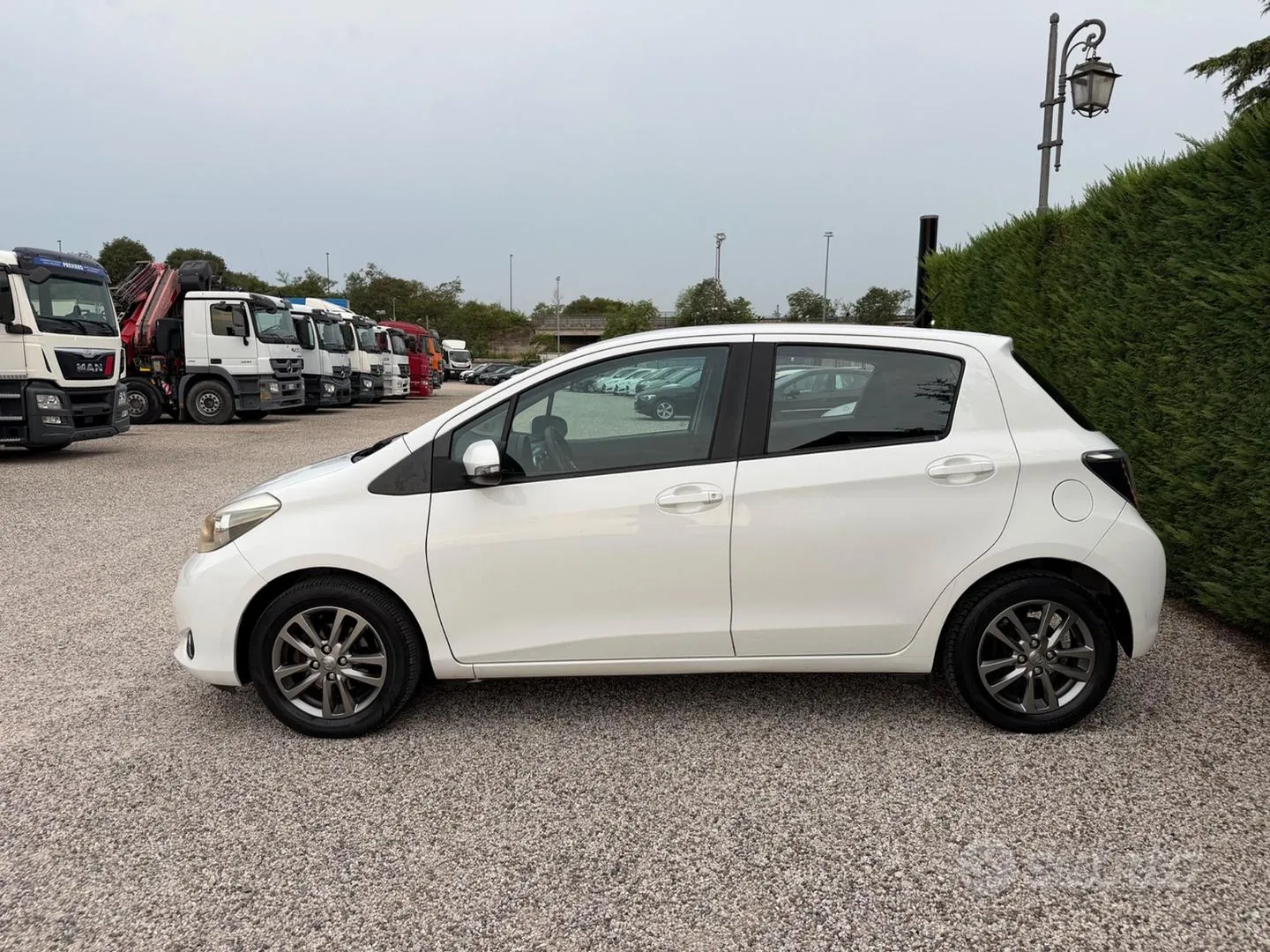 Toyota Yaris 2014 photo 5