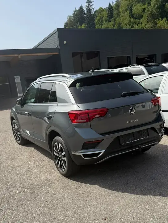 Volkswagen T-Roc 2020 photo 2