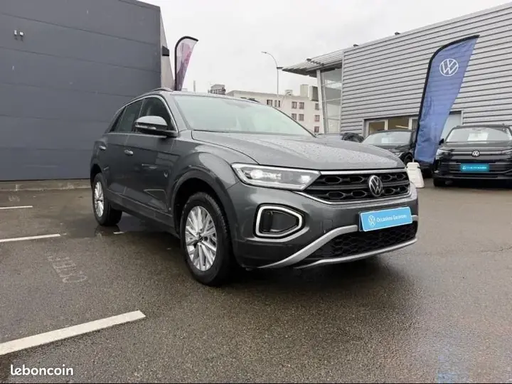 Volkswagen T-Roc 2023 photo 5