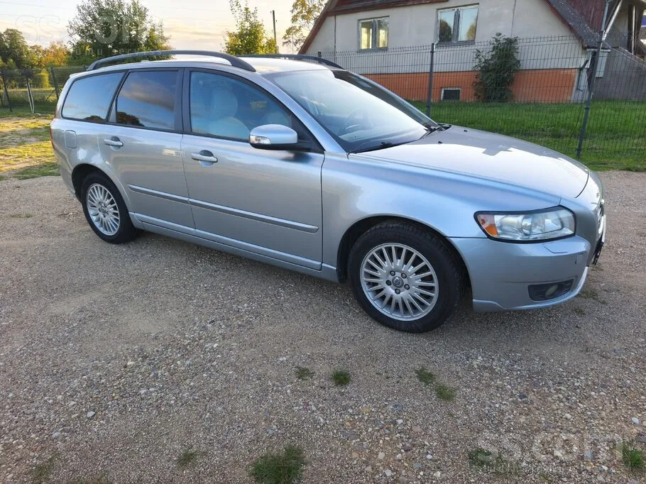 Volvo V50 2007 photo 2