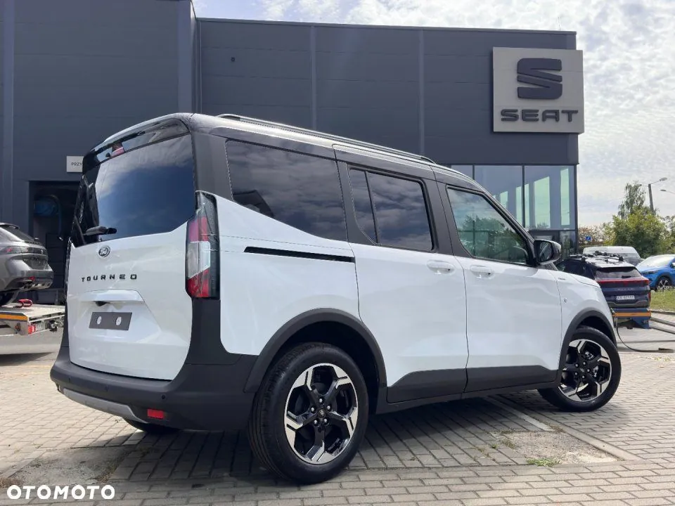 Ford Tourneo Courier 2026 photo 5