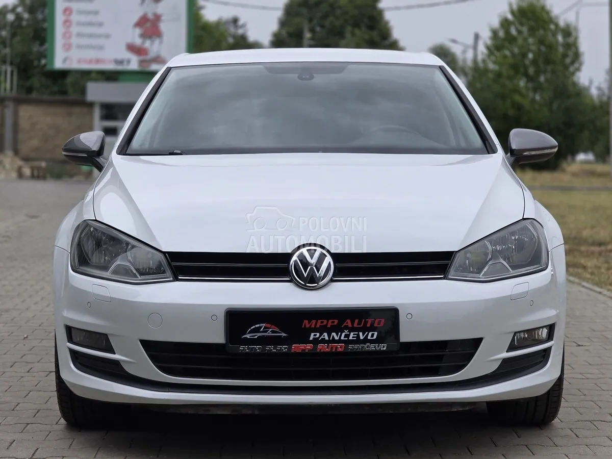 Volkswagen Golf 2013 photo 2