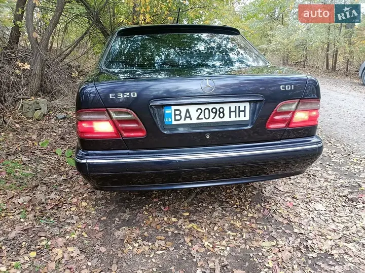 Mercedes-Benz E-Class 1999 photo 2