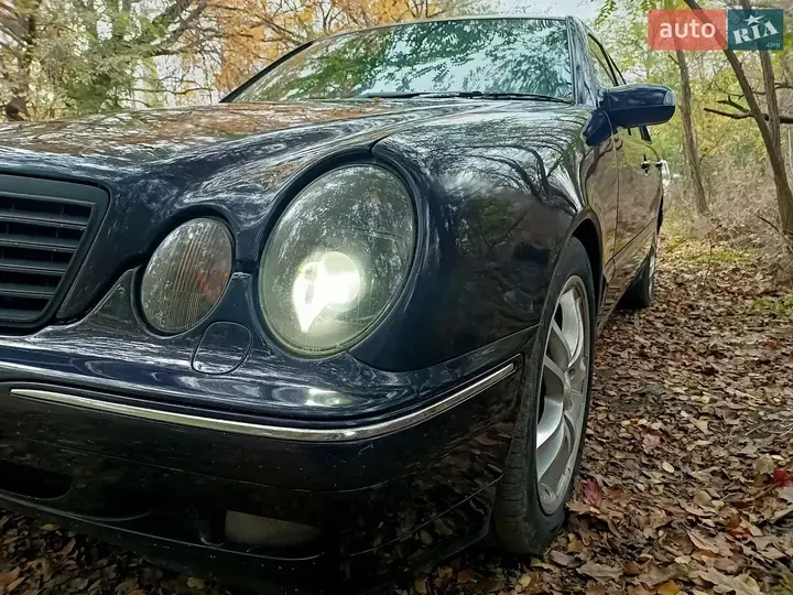 Mercedes-Benz E-Class 1999 photo 3