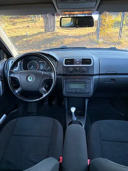 Skoda Fabia 2008 photo 5