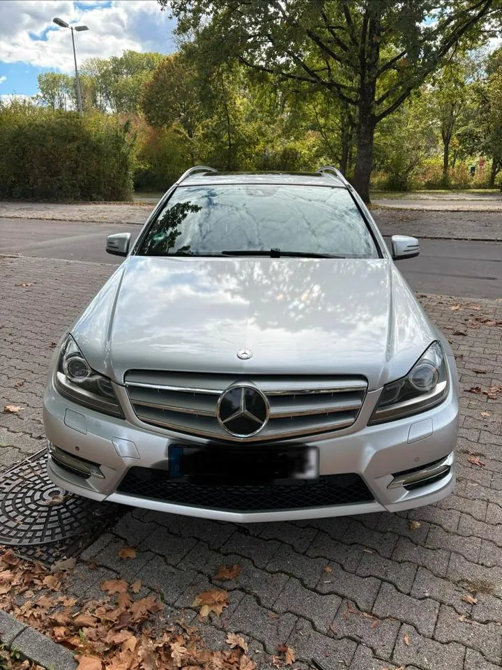 Mercedes-Benz C300
