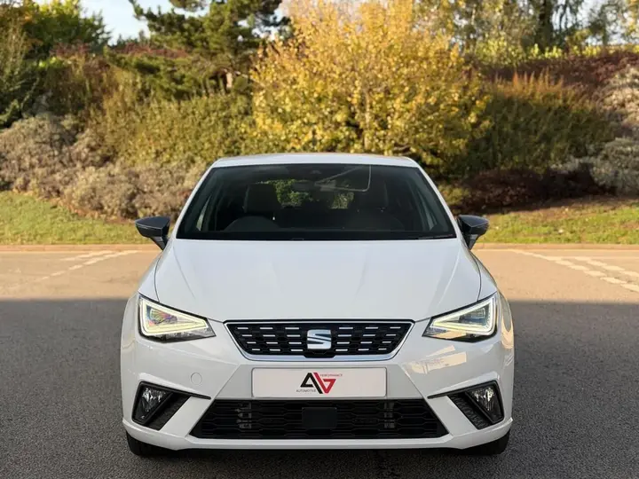 Seat Ibiza 2024 photo 2