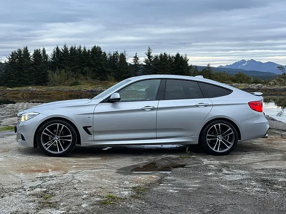BMW 320I 2014 photo 4