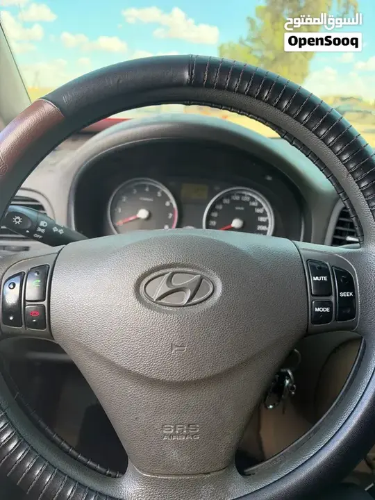 Hyundai Accent 2010 photo 4