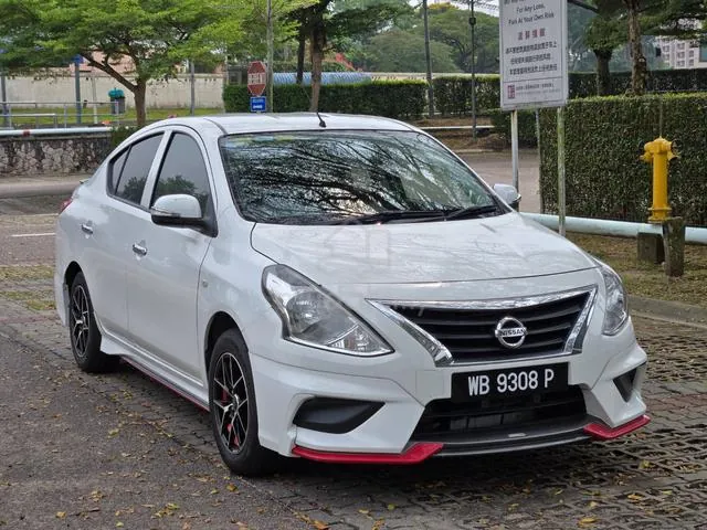 Nissan Almera