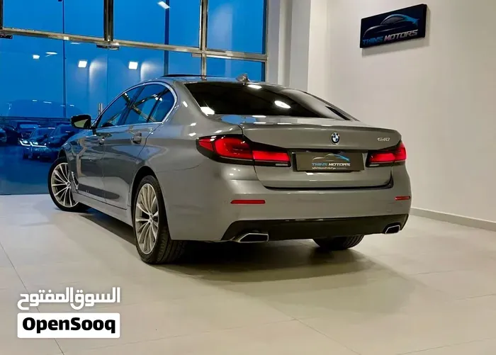 BMW 5 Series 2023 photo 3