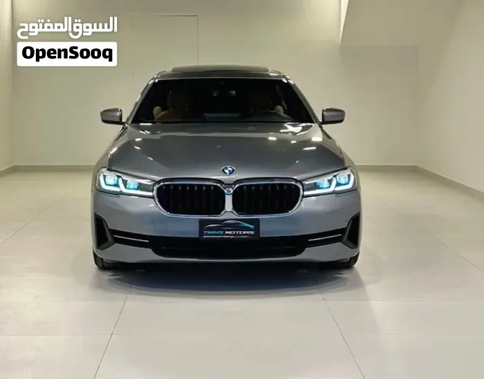 BMW 5 Series 2023 photo 2