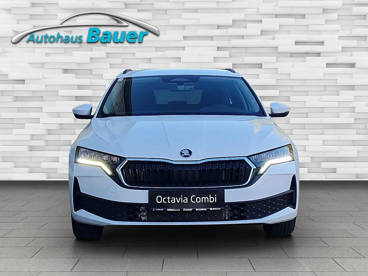 Skoda Octavia 2026 photo 2