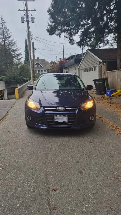 Ford Focus 2012 photo 2