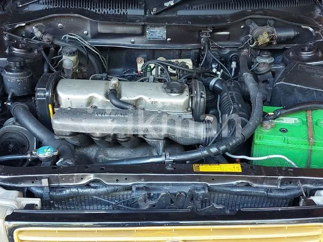 Nissan Sunny 1991 photo 4