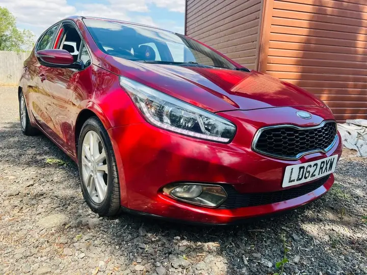 Kia Ceed 2012 photo 3