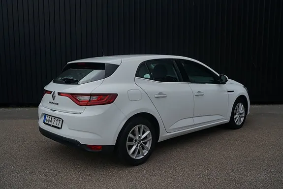 Renault Megane 2016 photo 2