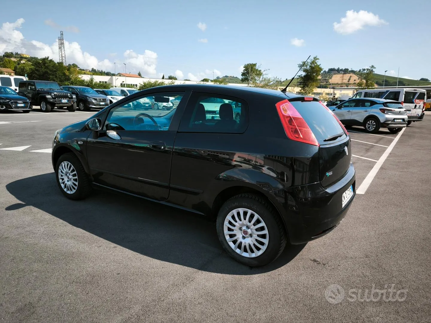 Fiat Grande Punto 2009 photo 4