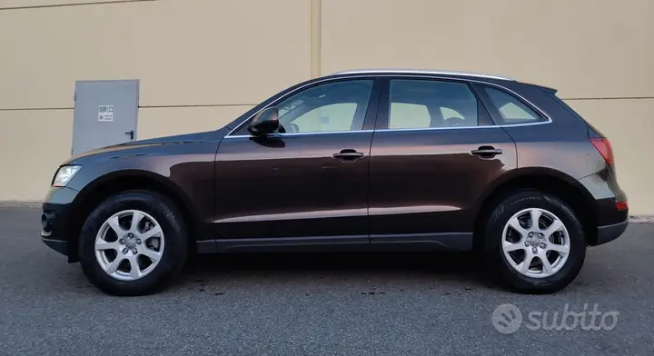 Audi Q5 2011 photo 2