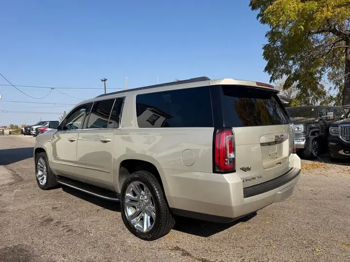 GMC Yukon Xl 2017 photo 5
