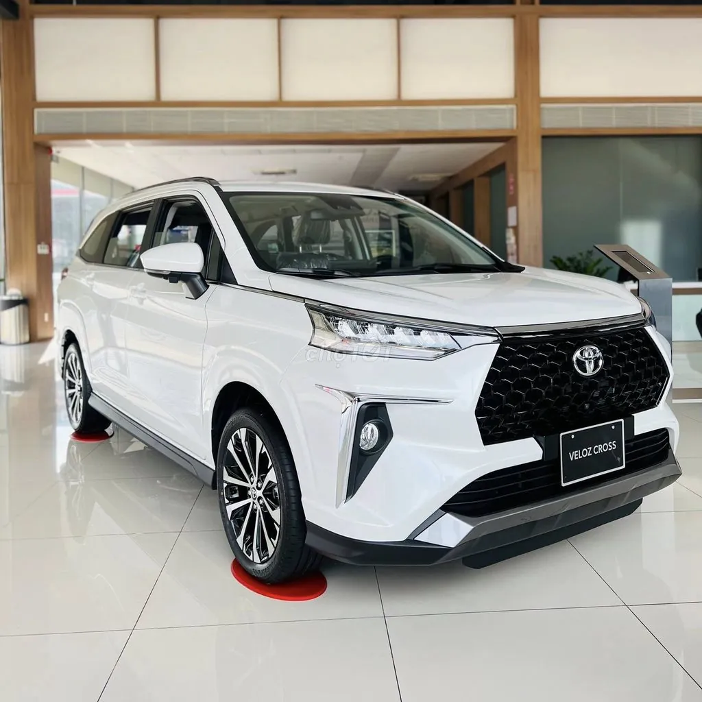 Toyota Veloz Cross