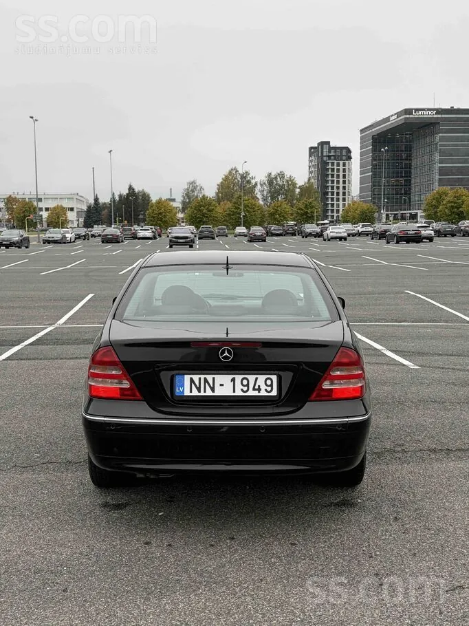 Mercedes-Benz C180 2003 photo 5