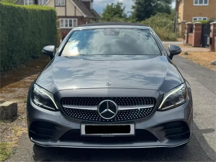 Mercedes-Benz C-Class 2019 photo 2