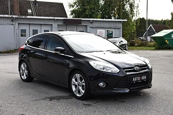 Ford Focus 2011 photo 2