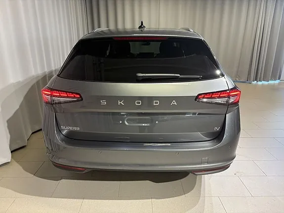 Skoda Superb 2026 photo 5