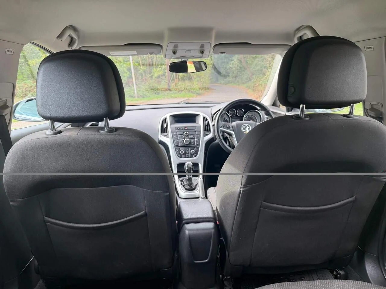 Vauxhall Astra 2013 photo 3