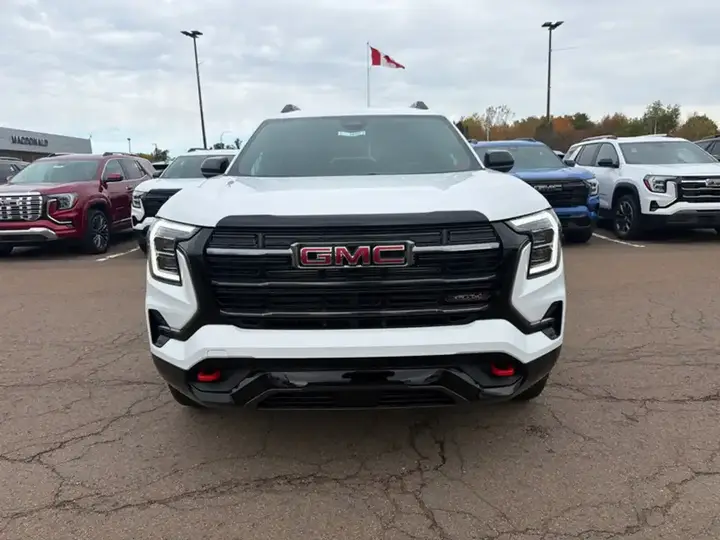GMC Terrain 2027 photo 2