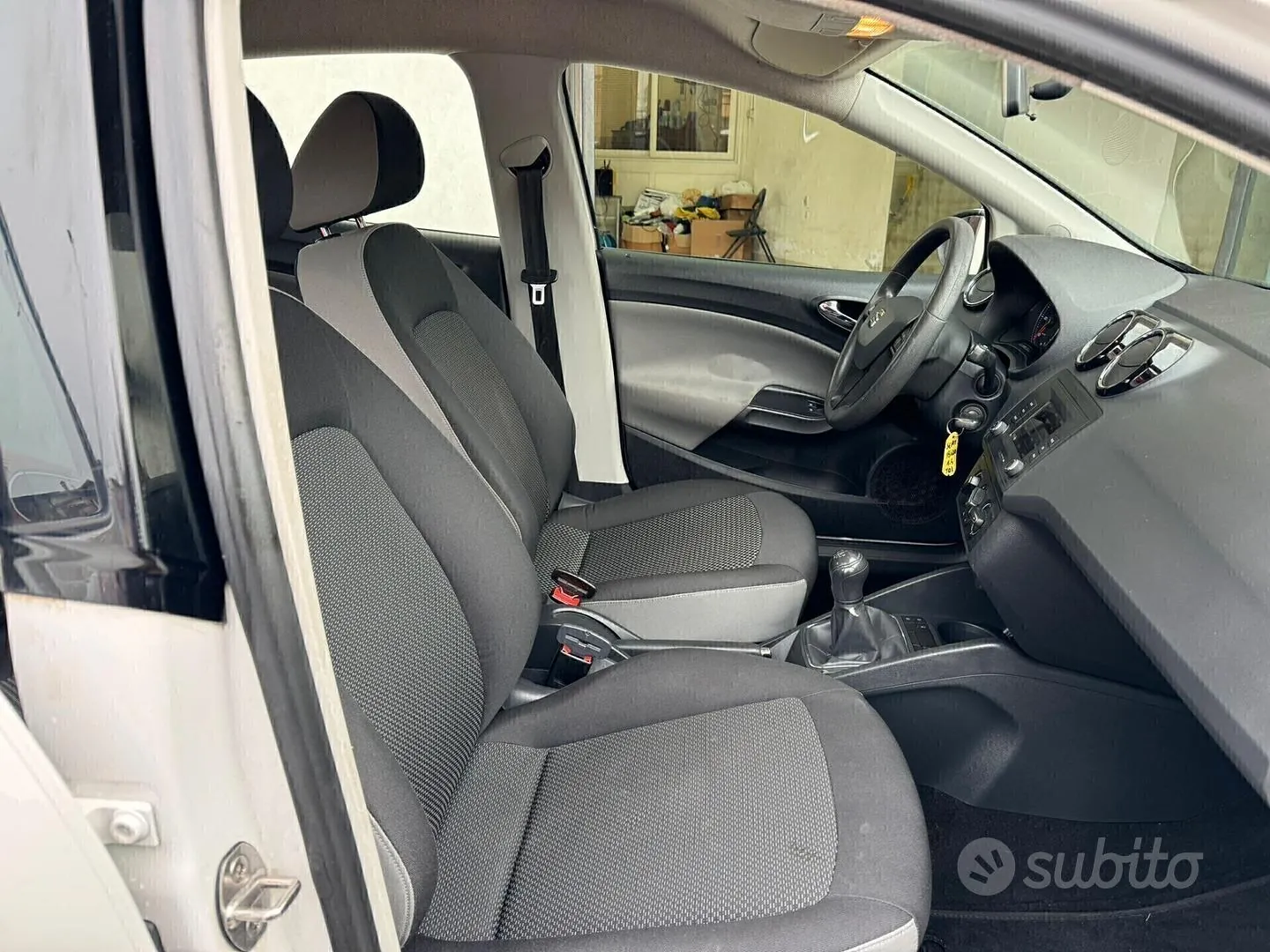 Seat Ibiza 2016 photo 5