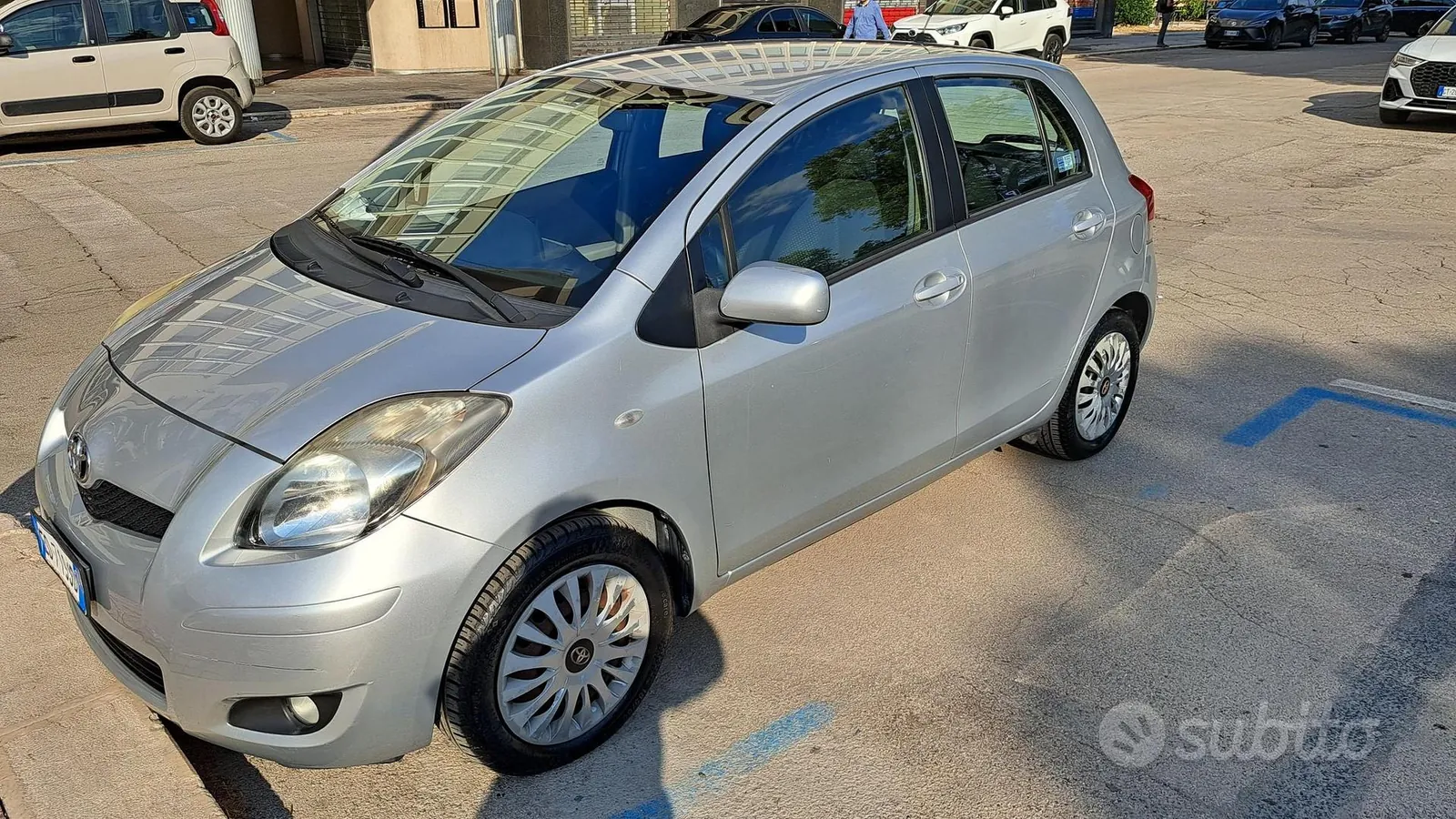 Toyota Yaris 2011 photo 5