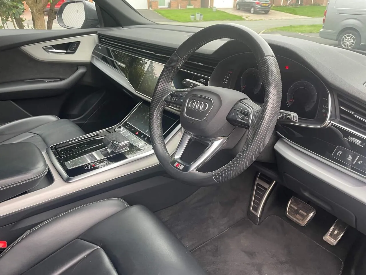 Audi Q8 2020 photo 3