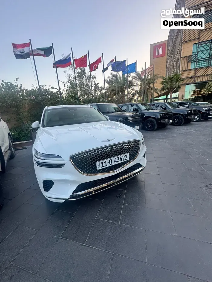 Genesis Gv70