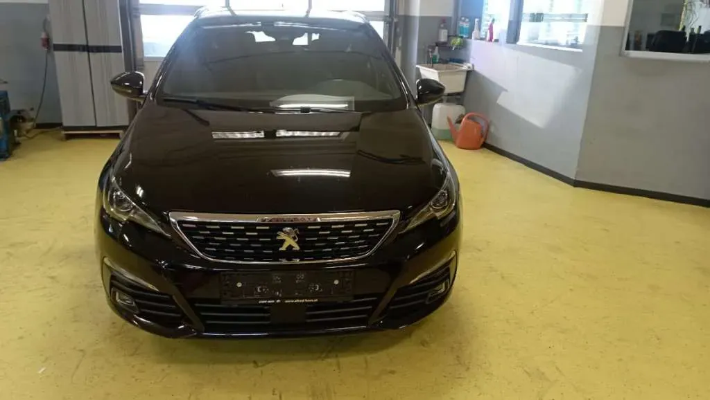 Peugeot 308 2018 photo 3