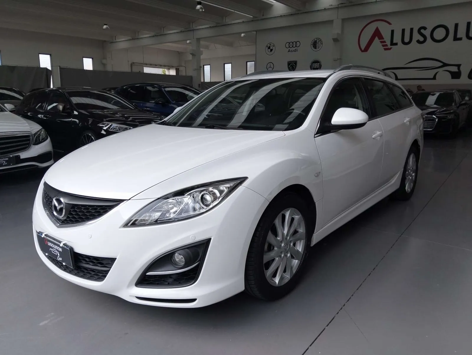 Mazda 6 2011 photo 2