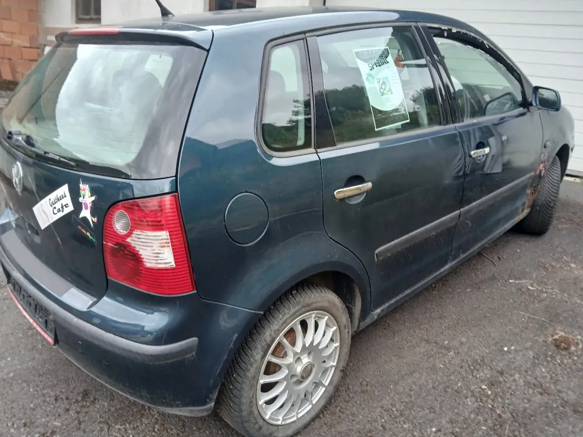 Volkswagen Polo 2002 photo 3