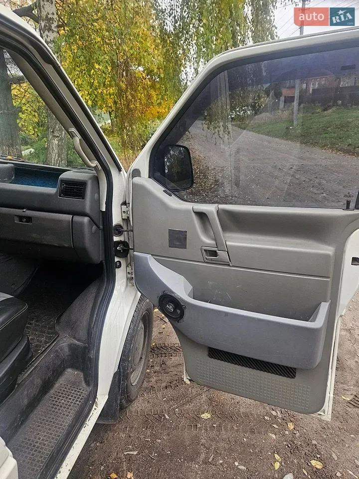 Volkswagen Transporter 1999 photo 5