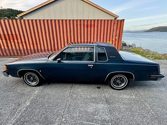Oldsmobile Cutlass 1980 photo 4