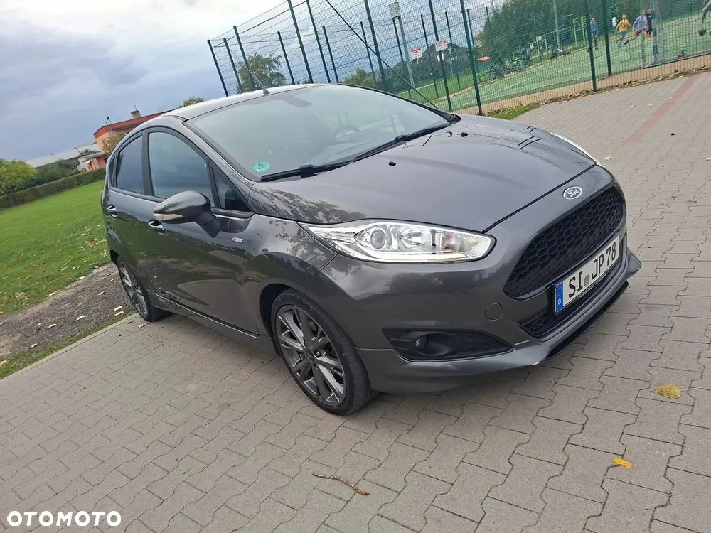 Ford Fiesta 2017 photo 2