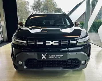 Dacia Duster 2025 photo 2