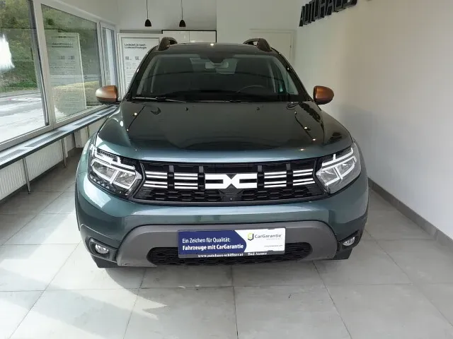 Dacia Duster 2023 photo 2