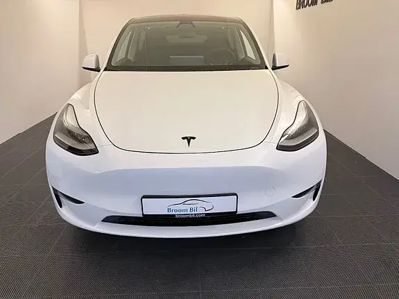 Tesla Model Y 2023 photo 5