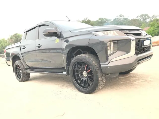 Mitsubishi Triton