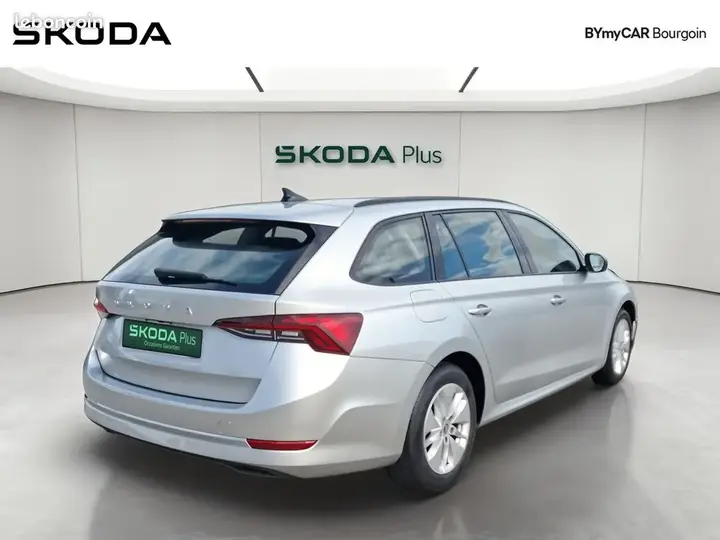 Skoda Octavia 2022 photo 5